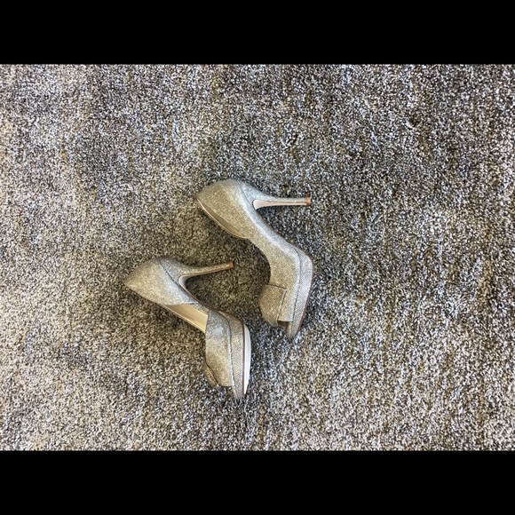 Dorsey Heels - Picture 2 of 2